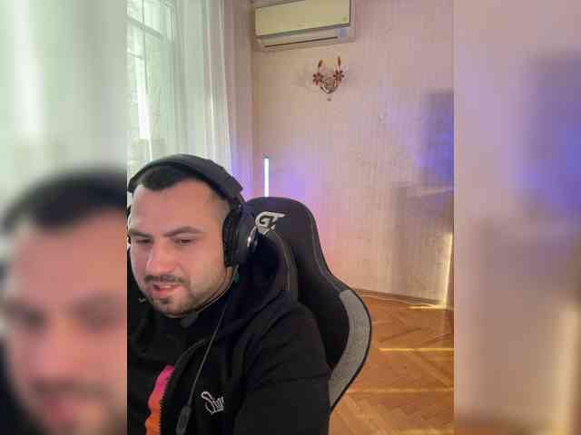 Модель: TwoPlay