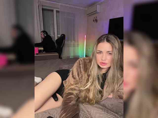 Модель: TwoPlay