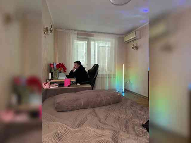 Модель: TwoPlay