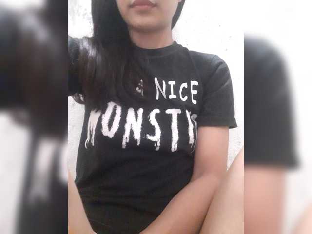 Jenny-99's BongaCams show and profile