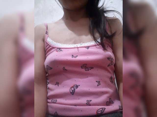 Jenny-99 Live Cam and Statistics on UnifiedCams