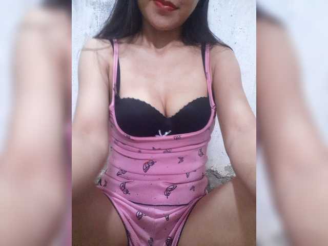 Jenny-99's BongaCams show and profile