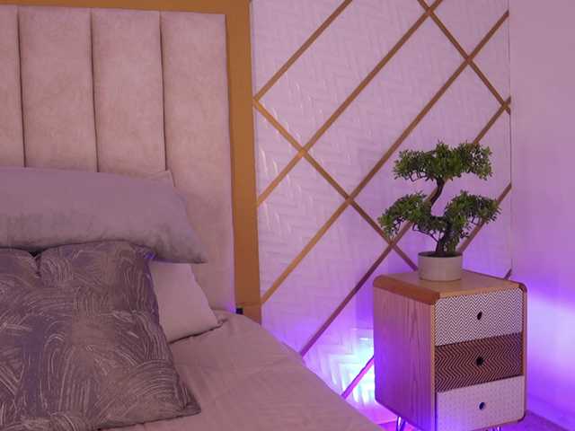 lyrabellini live cam on BongaCams