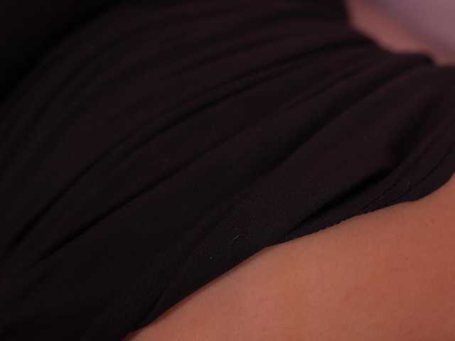 lyrabellini live cam on BongaCams