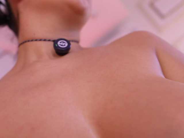 lyrabellini live webcam show