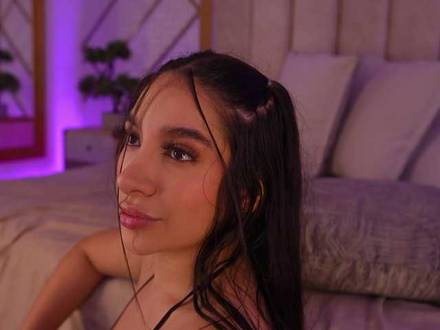 lyrabellini live webcam show