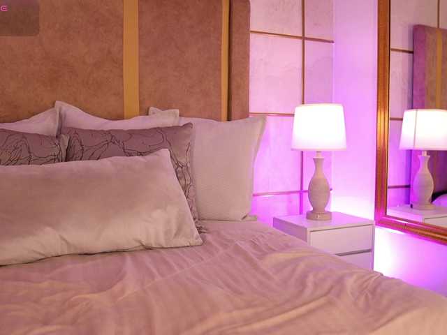 lyrabellini's BongaCams show and profile