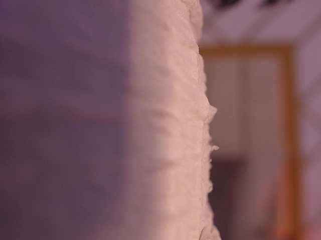 lyrabellini live cam preview