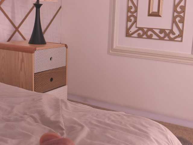 lyrabellini live cam on BongaCams
