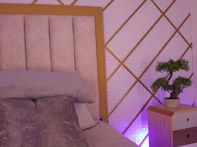 lyrabellini live cam on BongaCams