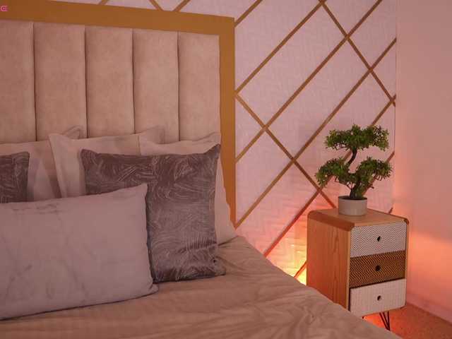 lyrabellini live cam on BongaCams