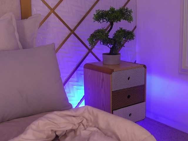 lyrabellini live cam on BongaCams