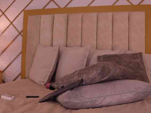 lyrabellini webcam