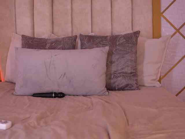 lyrabellini webcam