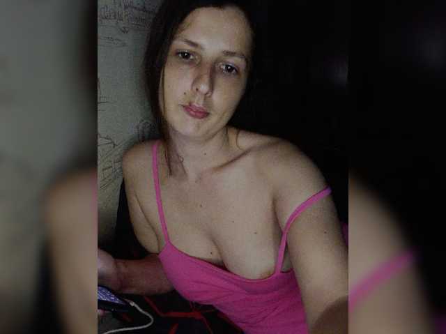 Avrori live cam on BongaCams