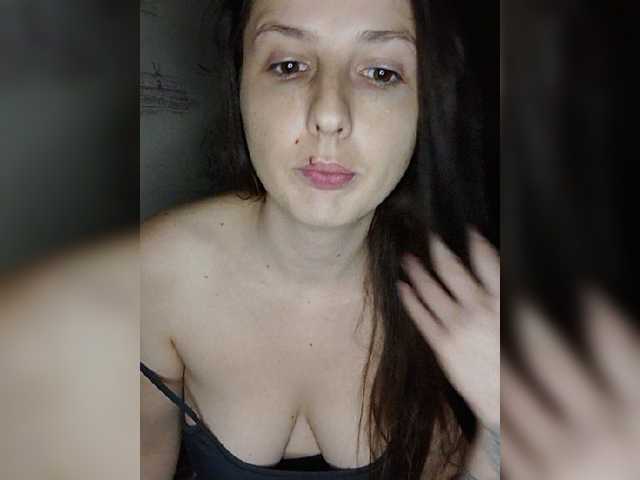 Avrori live cam on BongaCams