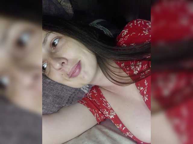 Avrori live cam preview