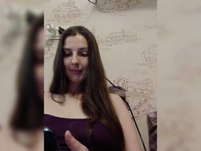 Avrori live cam on BongaCams