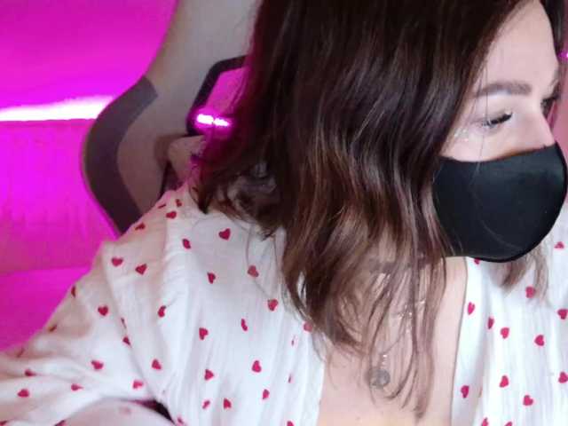 NightMint's BongaCams show and profile