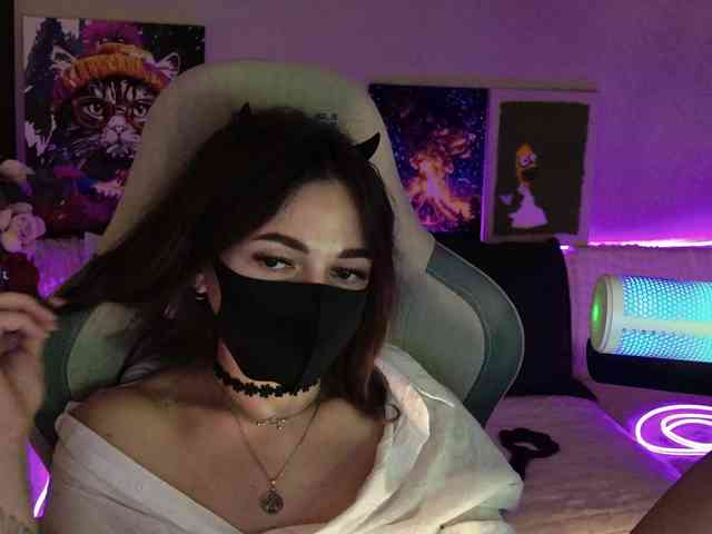 chatting live NightMint