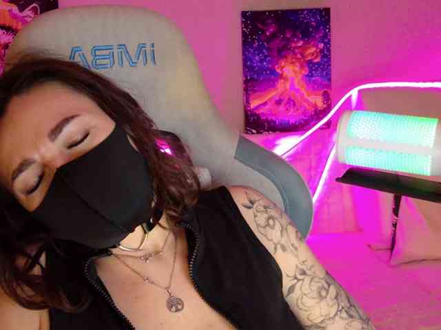 NightMint webcam