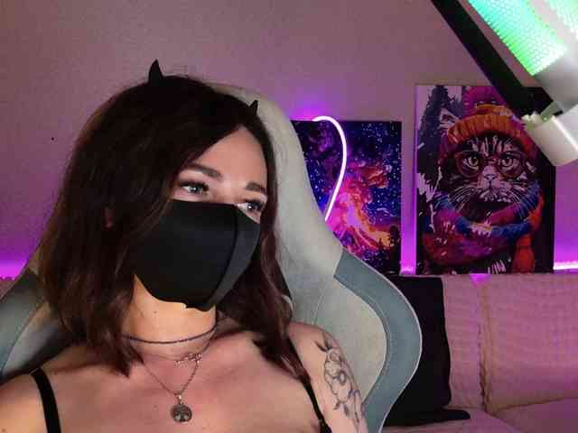 NightMint webcam