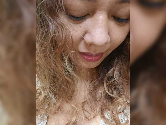 DianeHansen10 live cam on BongaCams