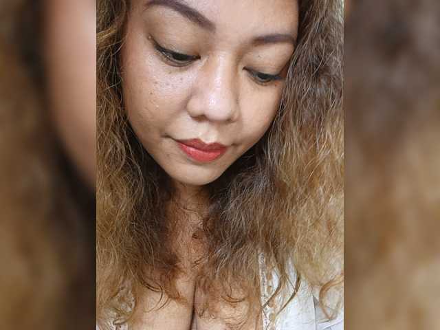 DianeHansen10 live cam on BongaCams