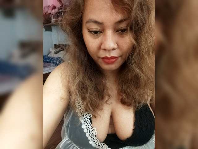 DianeHansen10 live cam on BongaCams