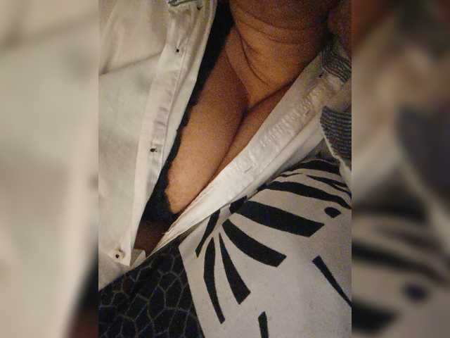 DianeHansen10, live now on BongaCams