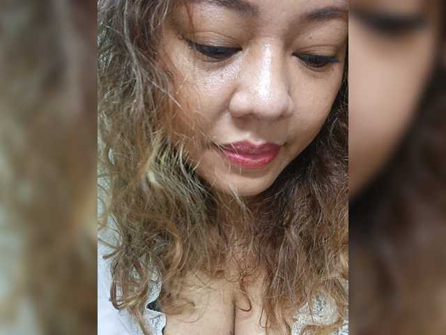 DianeHansen10 live cam on BongaCams