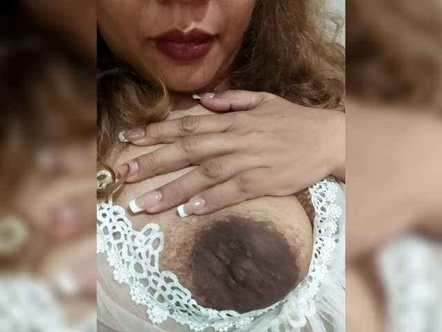 DianeHansen10 live cam on BongaCams