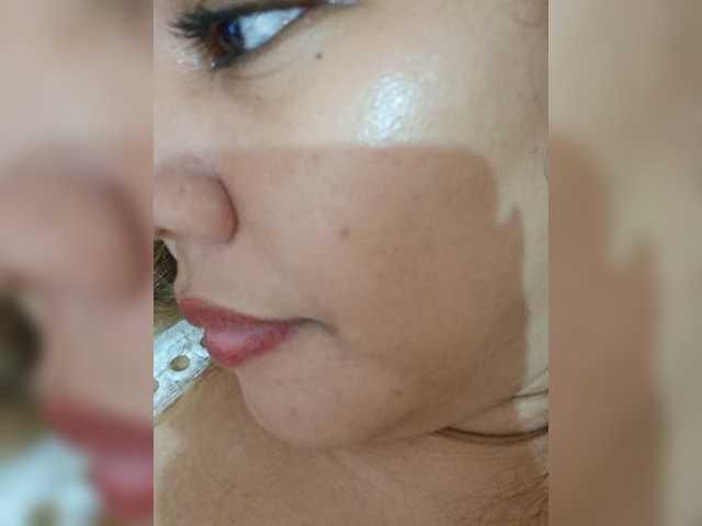 DianeHansen10 live cam on BongaCams