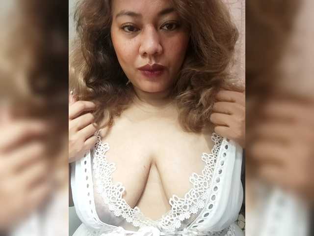 DianeHansen10 live cam on BongaCams