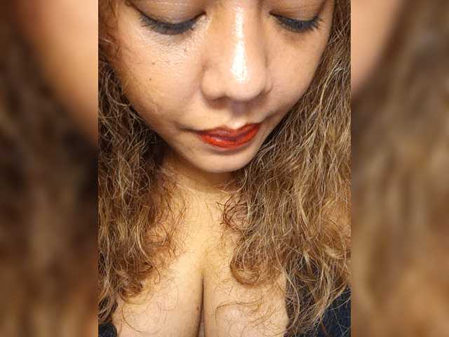 DianeHansen10 live cam on BongaCams