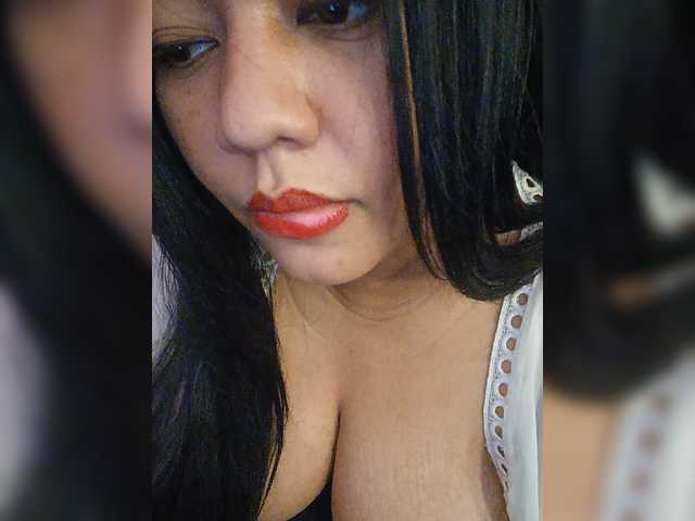 DianeHansen10 live cam on BongaCams
