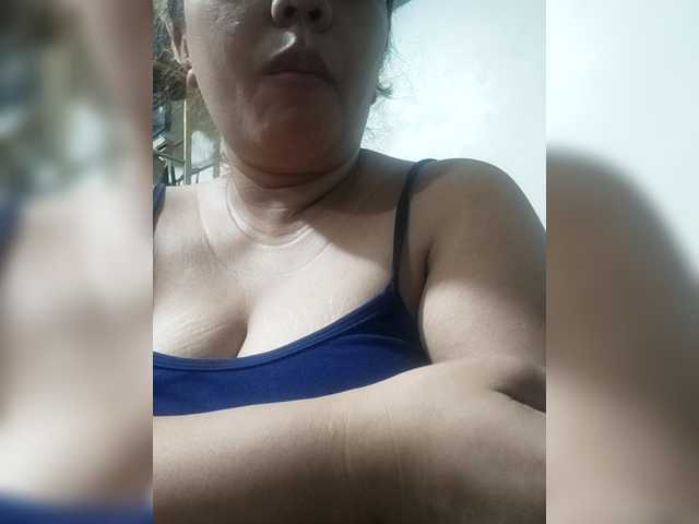 DianeHansen10 live cam on BongaCams