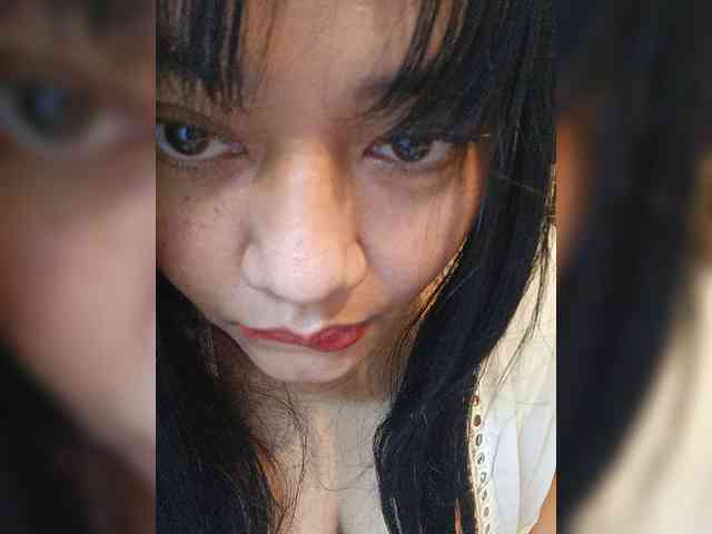 DianeHansen10 webcam