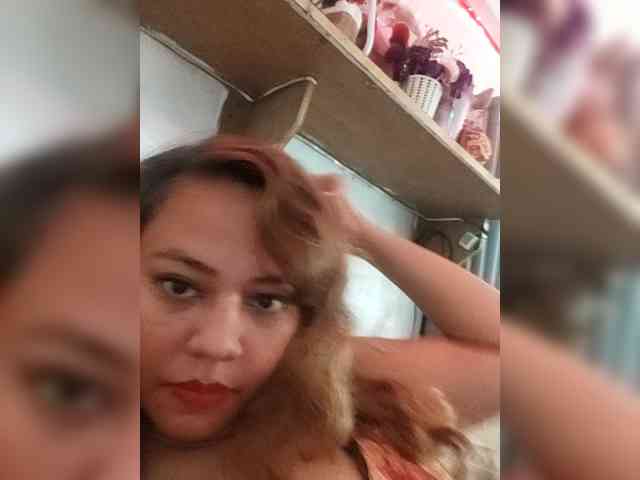 DianeHansen10 webcam