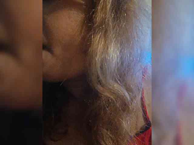 DianeHansen10 webcam