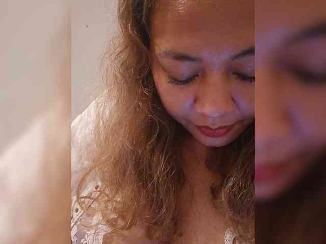 DianeHansen10 webcam