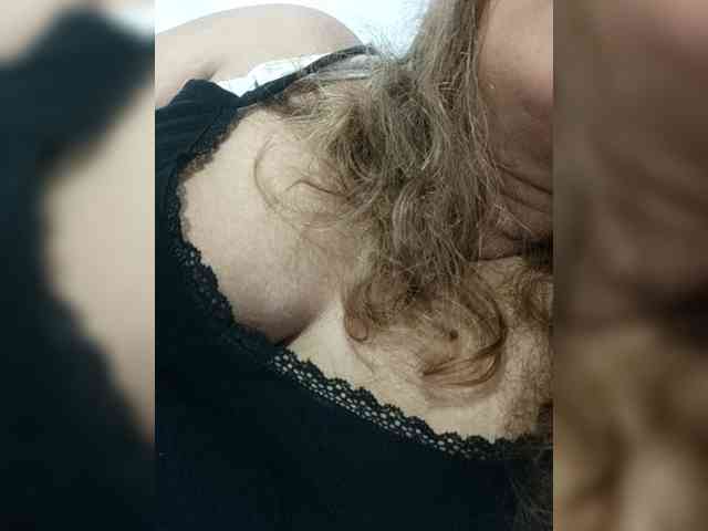 DianeHansen10 webcam
