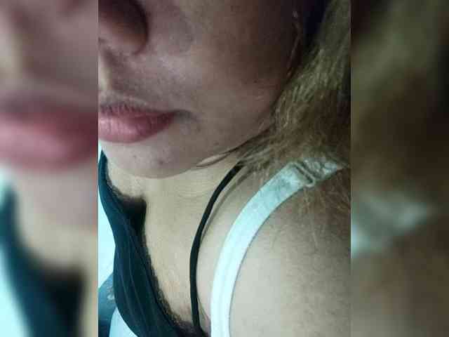 DianeHansen10 webcam
