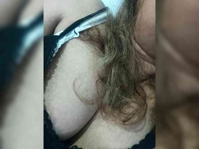 DianeHansen10 webcam