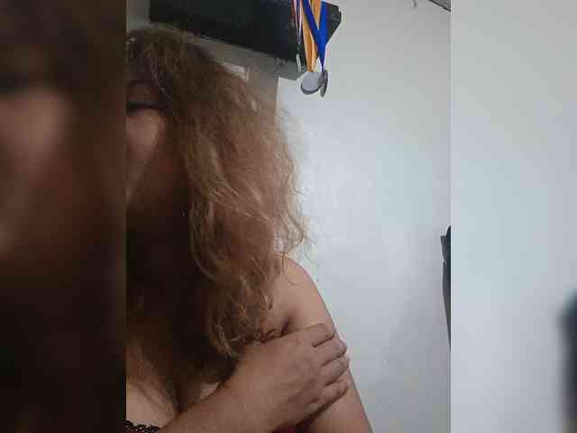 DianeHansen10 webcam