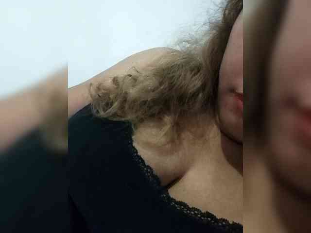 DianeHansen10 webcam