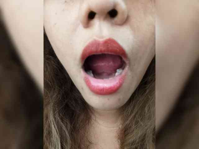 DianeHansen10 webcam