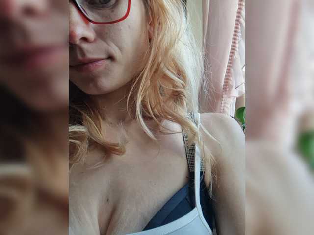 IvaAngel live cam on BongaCams