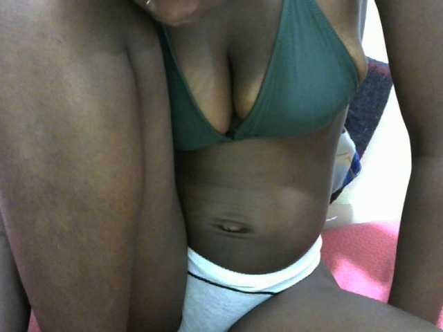 Ebonyslim, en vivo ahora en BongaCams