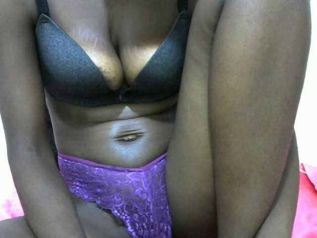 Ebonyslim live cam on BongaCams